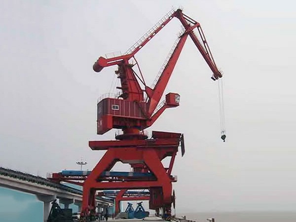 起重機回轉(zhuǎn)支承的維護保養(yǎng)以及基本檢查如何做？